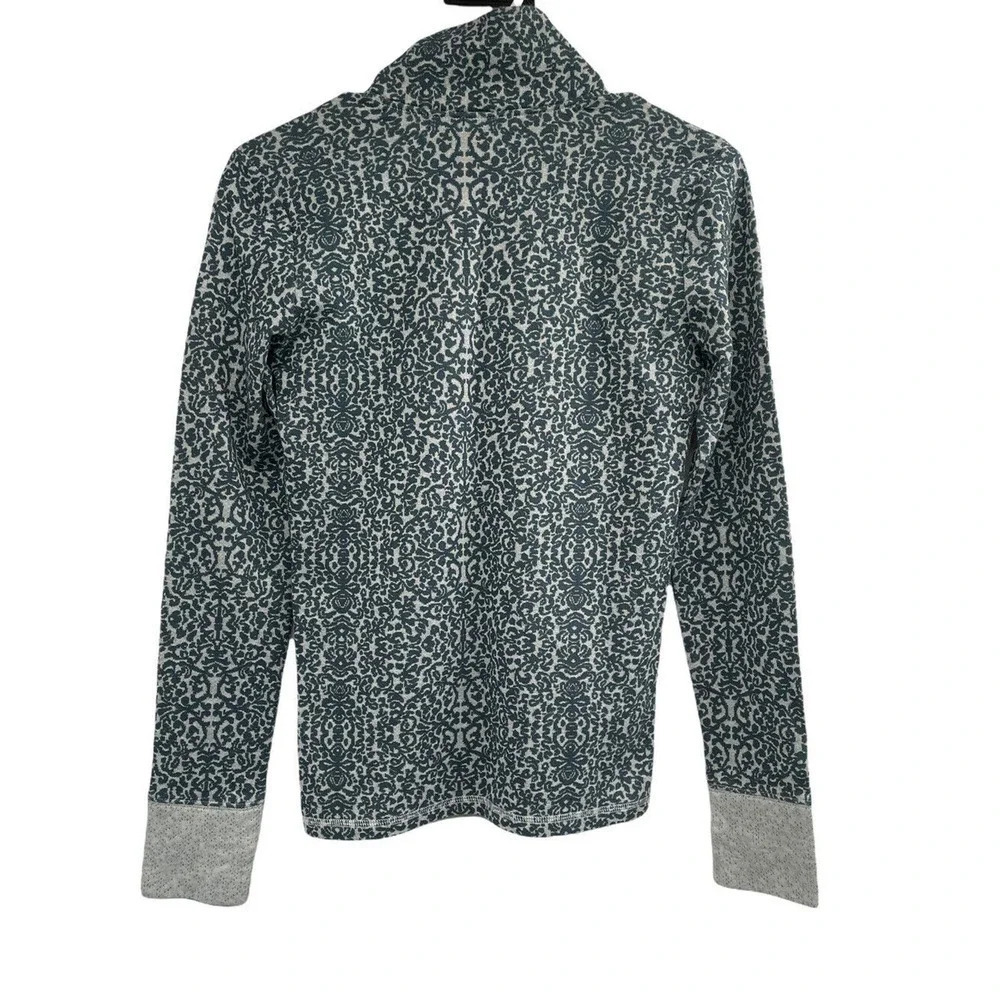 Kavu Women's Size S Lopez Long Sleeve Mock Neck Shirt Top Thumb Holes Button - Picture 6 of 11